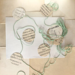 paper flags music / paper garland music